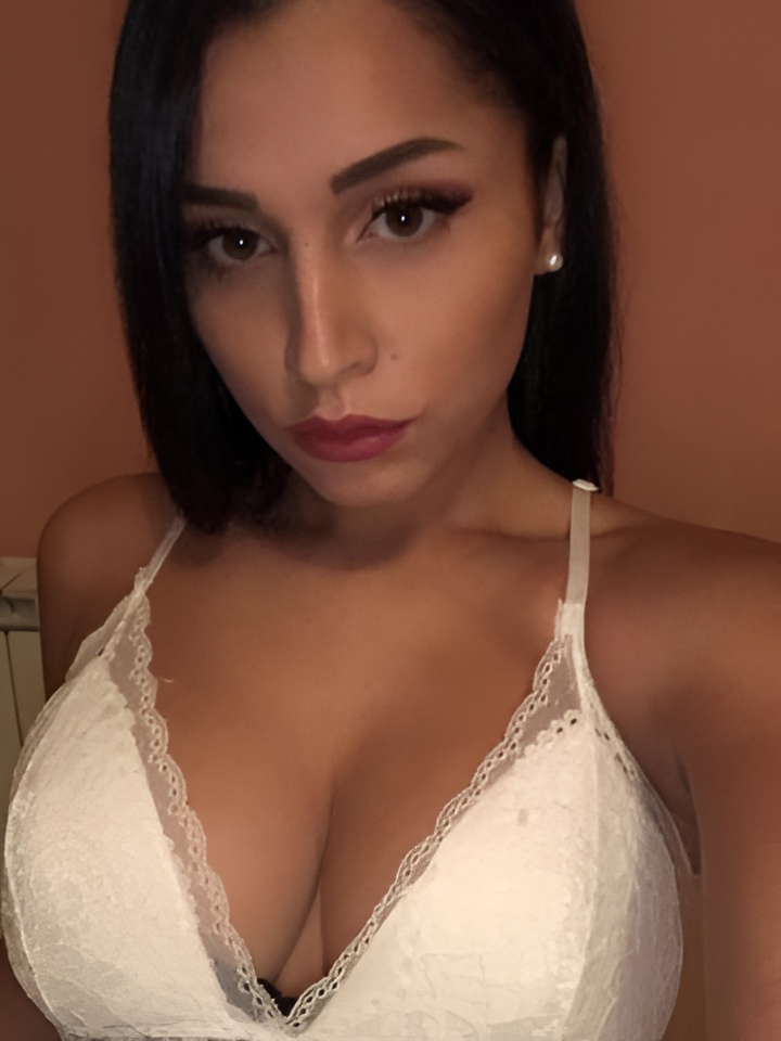 Лидия привлекательная девушка из Бийска цена от 3000 руб