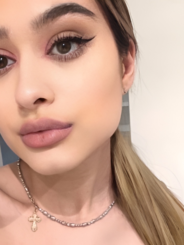 Марина привлекательная девушка из Бийска цена от 1500 руб