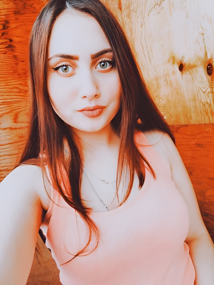 Моника привлекательная девушка из Бийска цена от 3000 руб