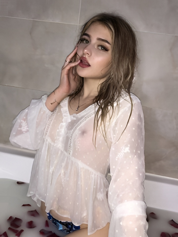 Индивидуалка Роксана, доступна для личного знакомства от 10000 руб