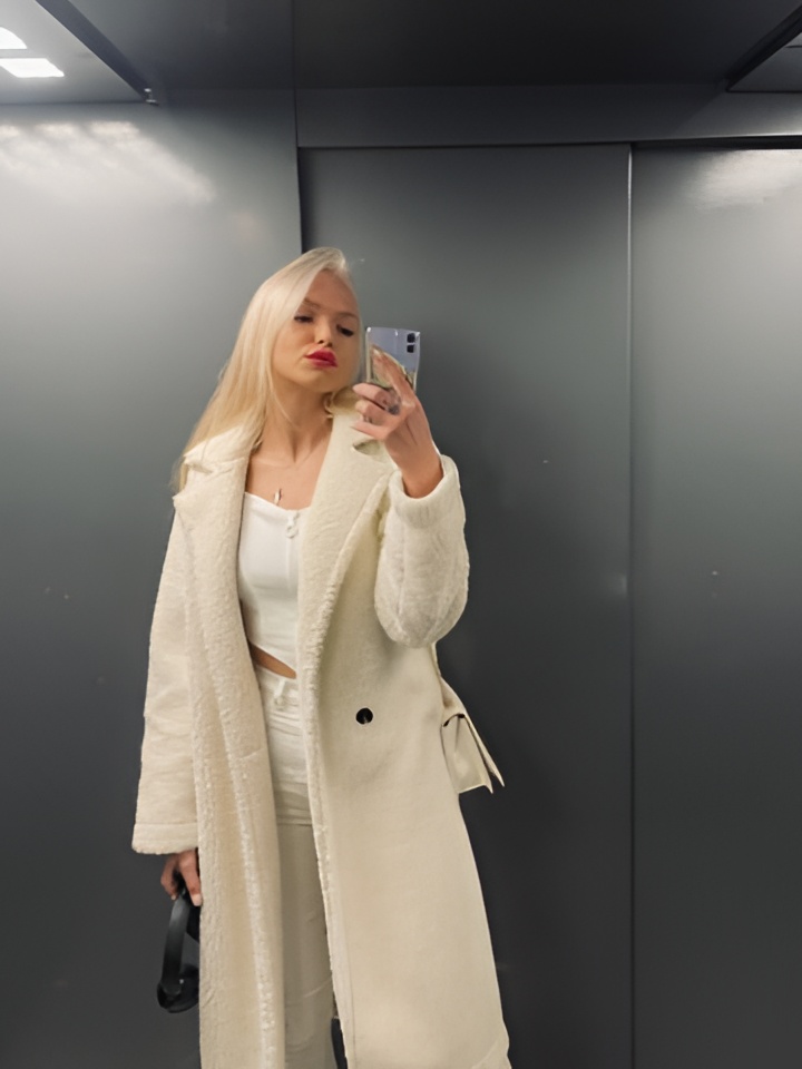 Таисия привлекательная девушка из Бийска цена от 1500 руб