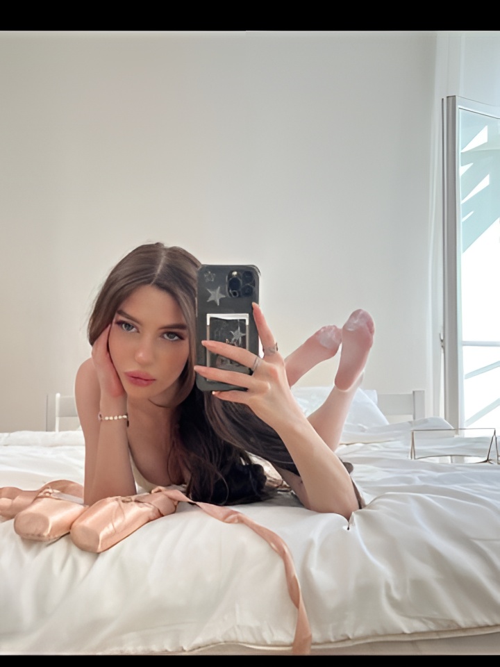 Василиса привлекательная девушка из Бийска цена от 3000 руб