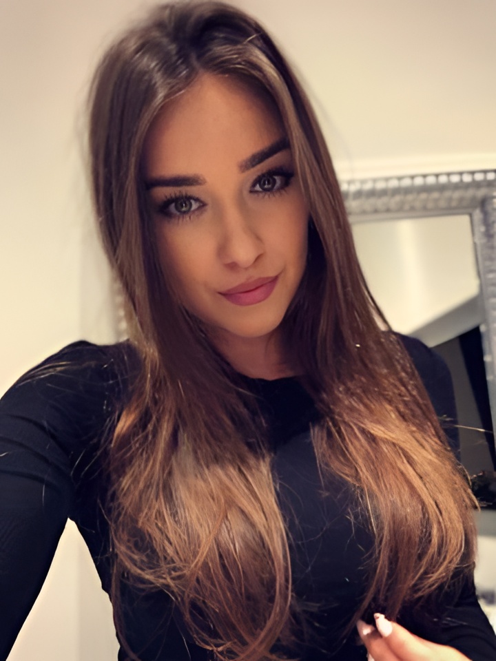 Зита привлекательная девушка из Бийска цена от 3000 руб