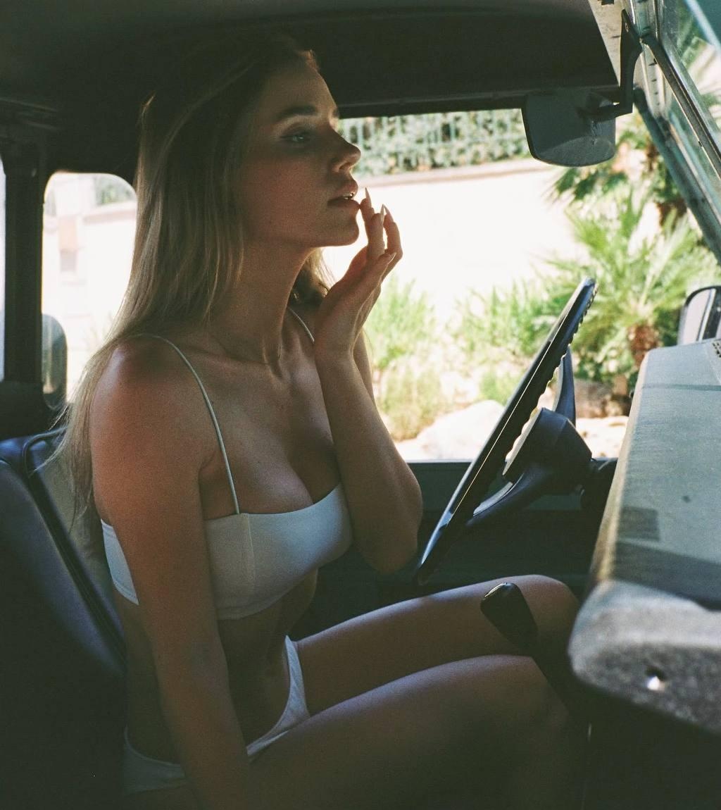 Индивидуалка Влада, доступна для личного знакомства от 8000 руб